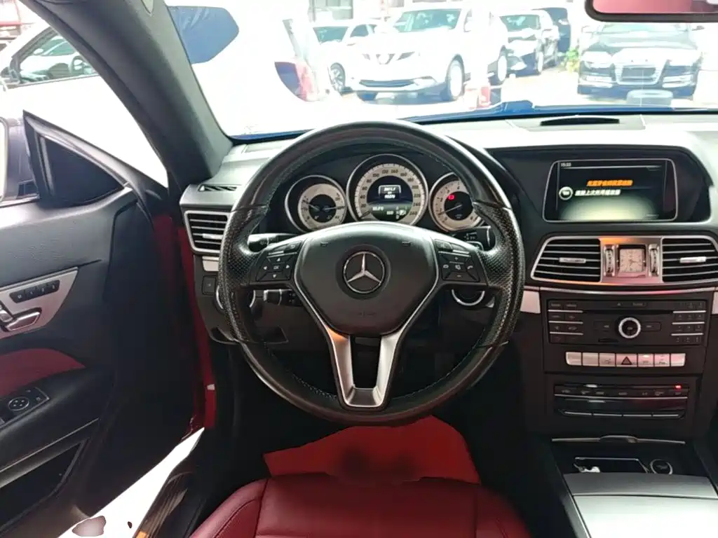 Mercedes-Benz E-Class (Import) — миниатюра 11