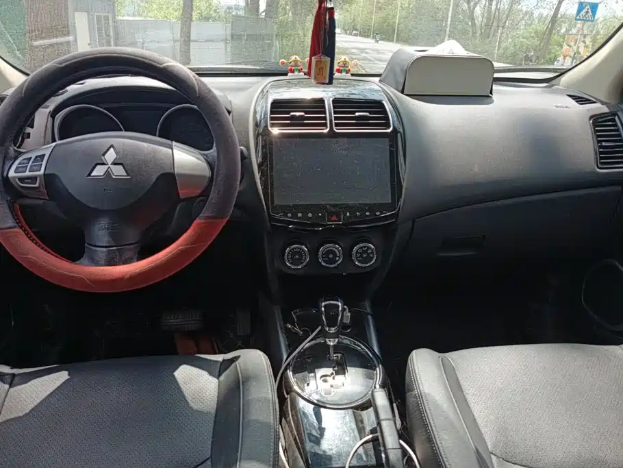 Mitsubishi ASX — миниатюра 13