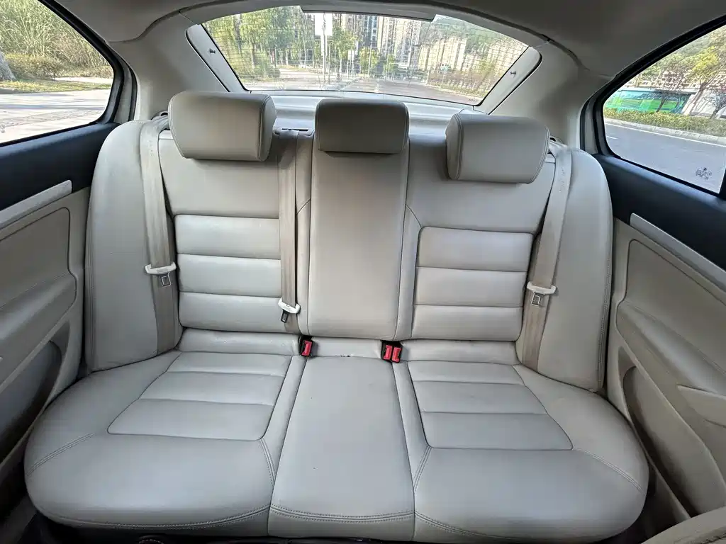 Skoda Octavia — миниатюра 15