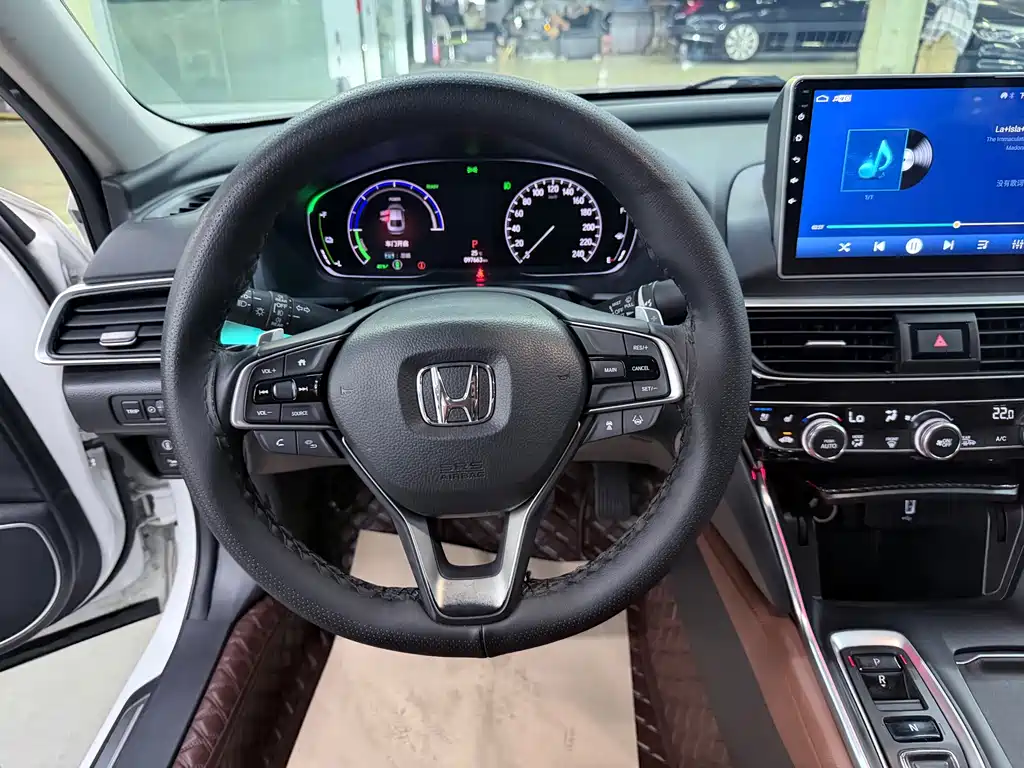 Honda Inspire — миниатюра 9