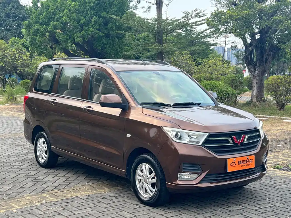 Wuling Hongguang — миниатюра 3