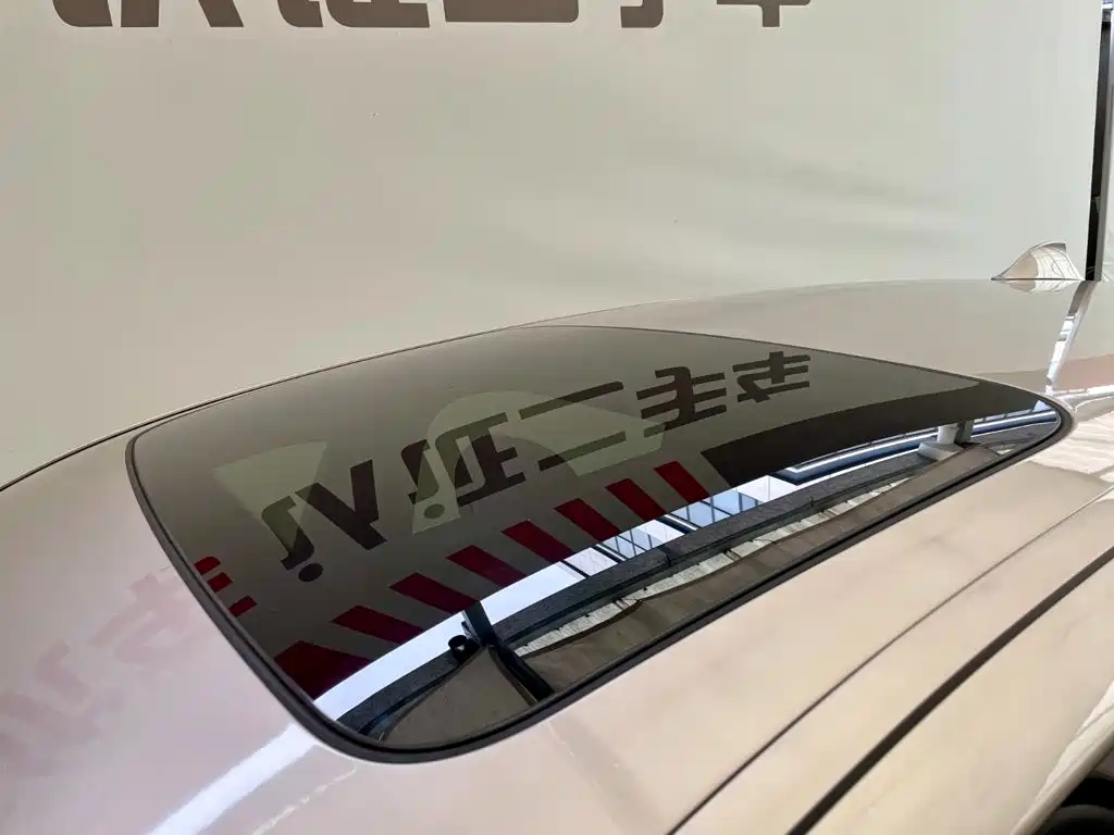 BMW 5 Series — миниатюра 16