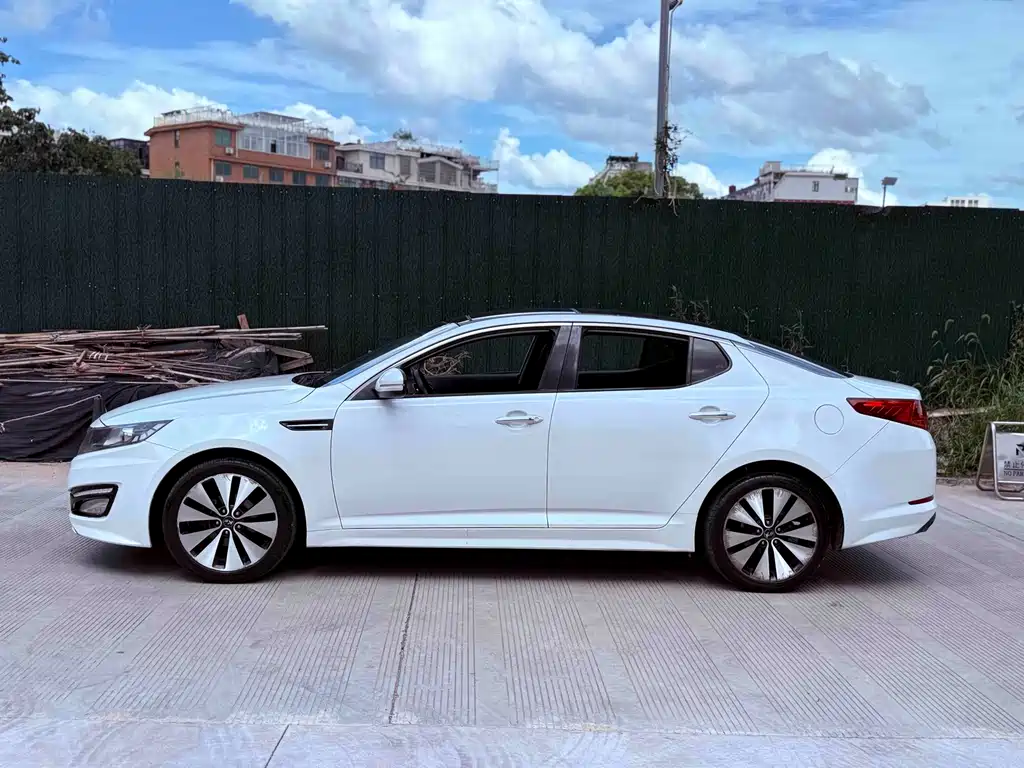 Kia K5 — миниатюра 8