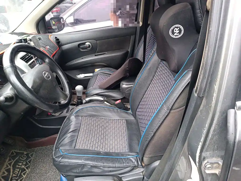 Nissan Livina — миниатюра 11