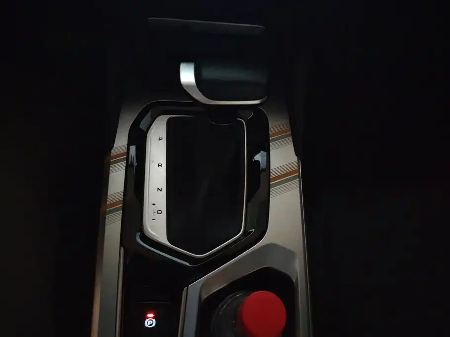Geely Emgrand — миниатюра 16
