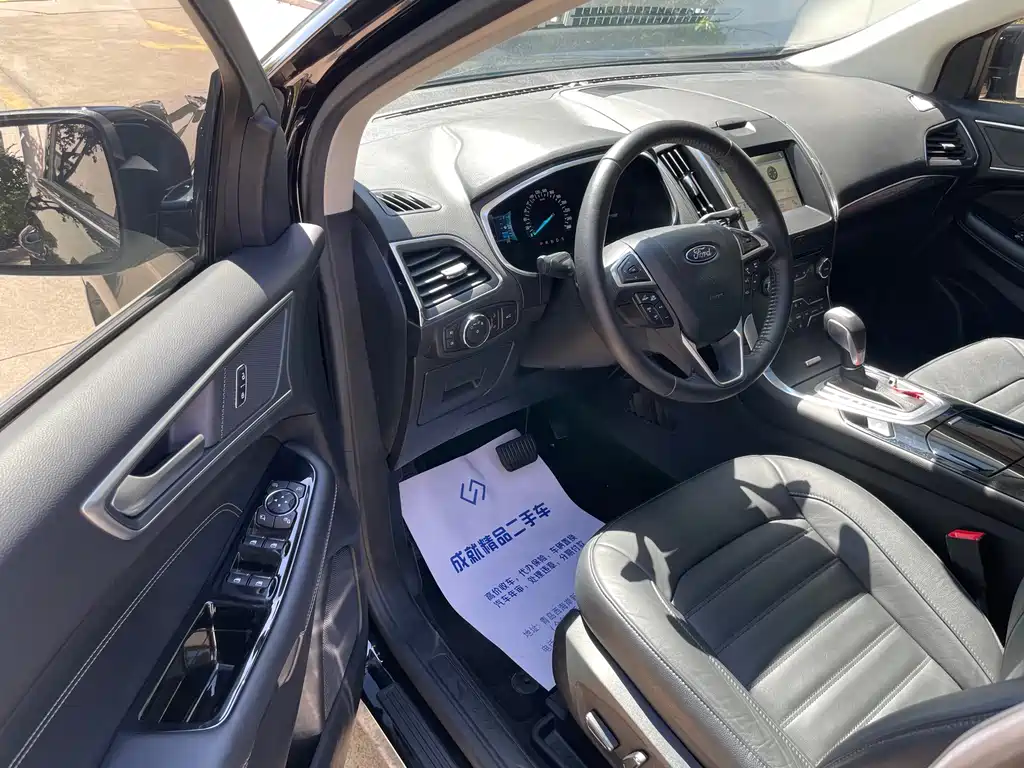 Ford Edge — миниатюра 8