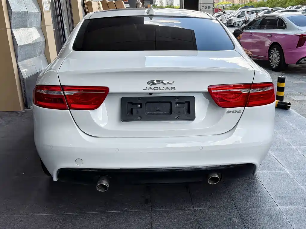 Jaguar XEL — миниатюра 10
