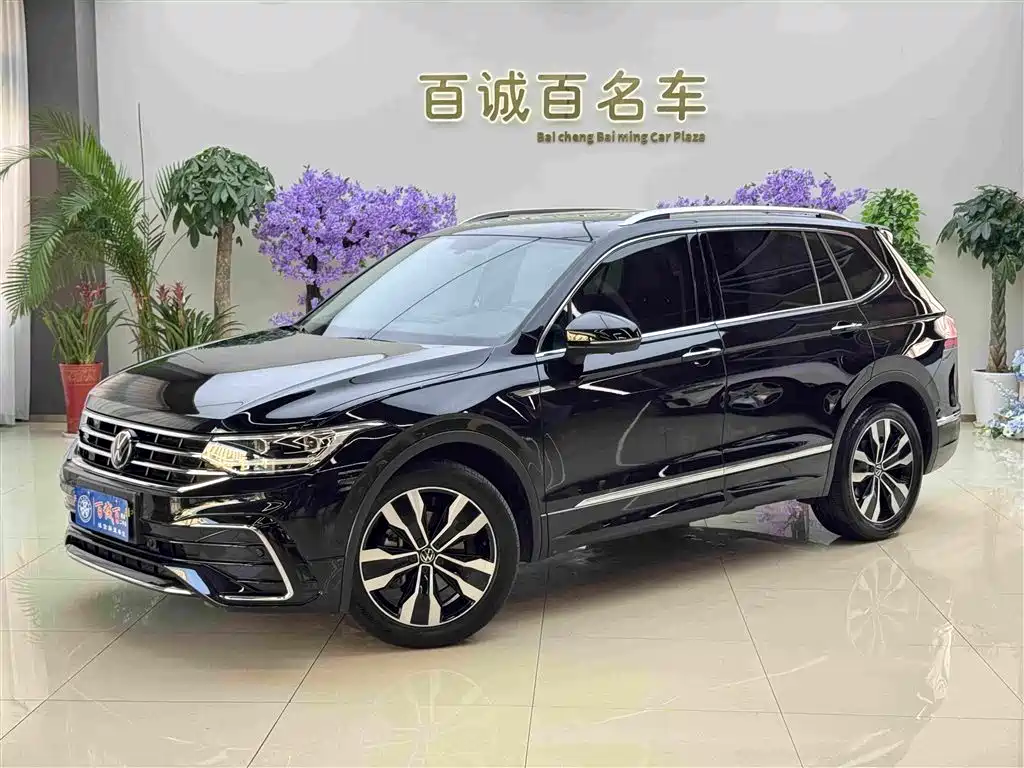 Volkswagen Tiguan L — миниатюра 2