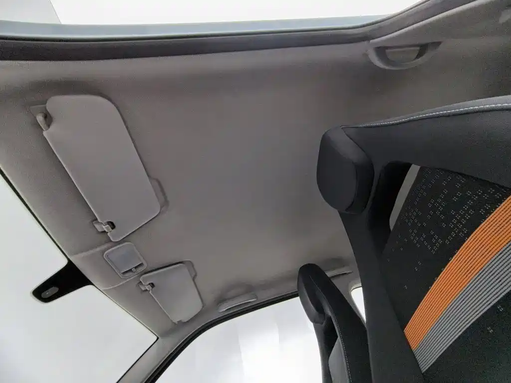 Wuling MINIEV — миниатюра 14