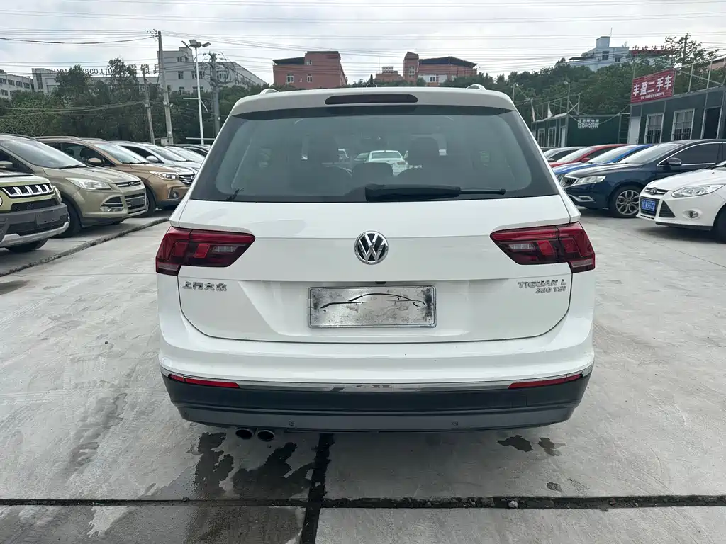 Volkswagen Tiguan L — миниатюра 20