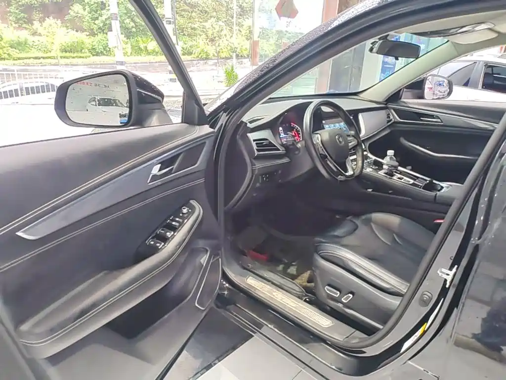 Changan CS85 COUPE — миниатюра 16