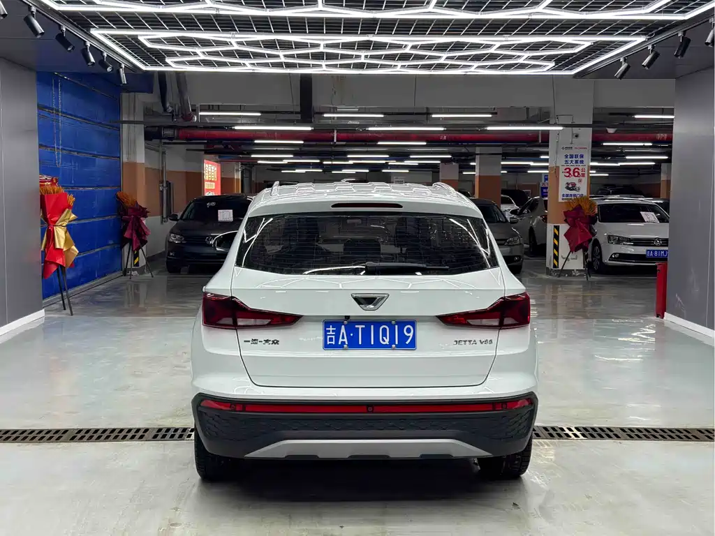 JETTA VS5