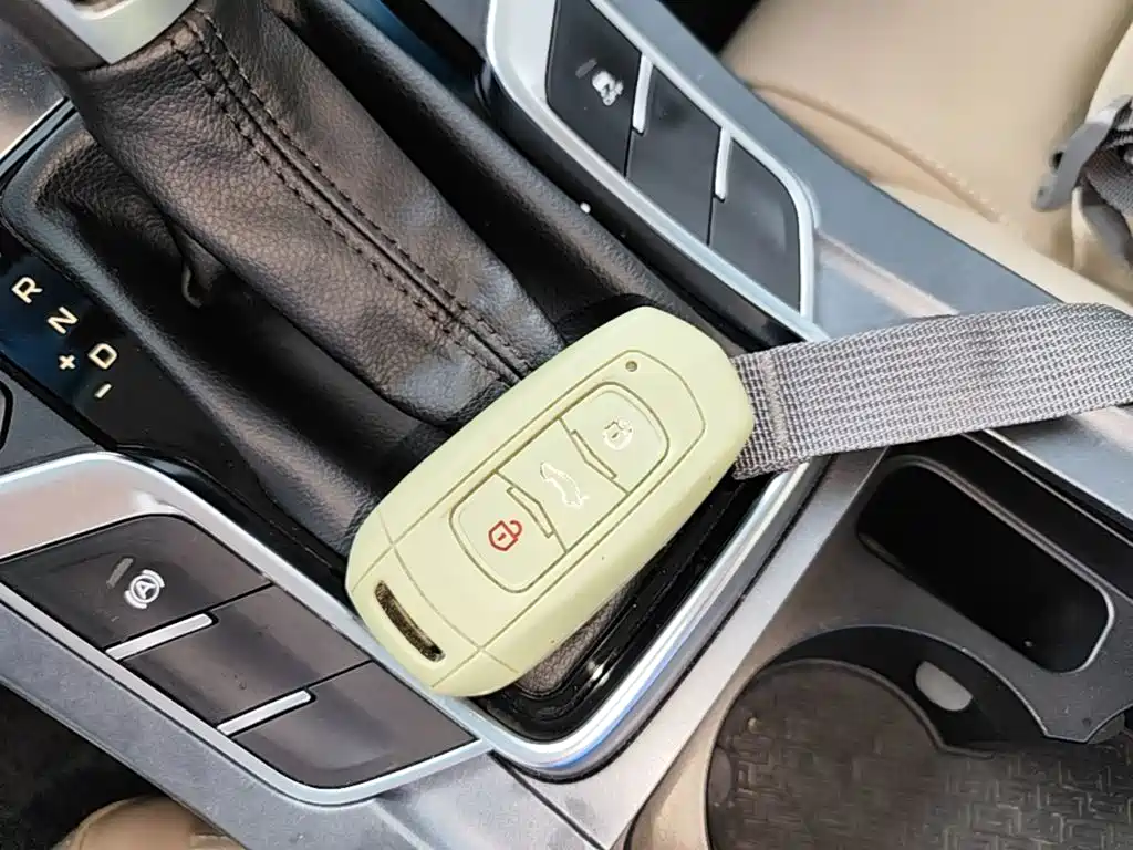 Geely Emgrand — миниатюра 9