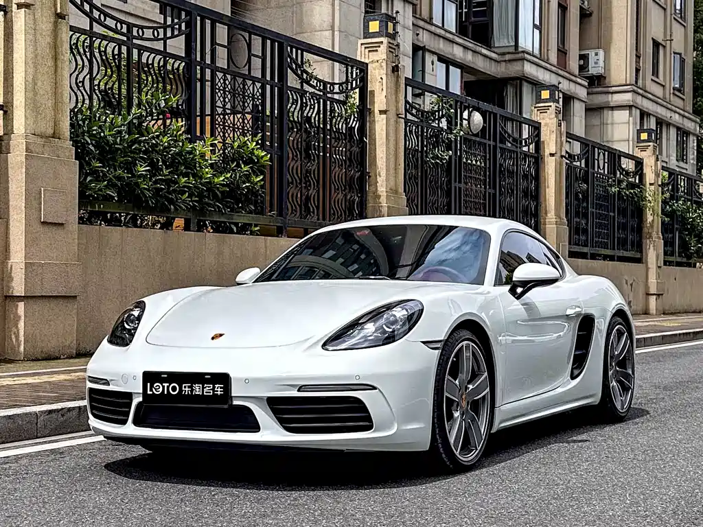 Купить Porsche 718