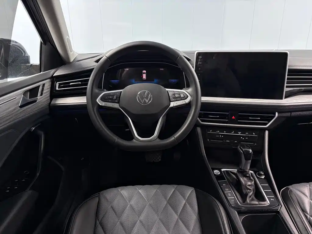 Volkswagen Sagitar — миниатюра 6