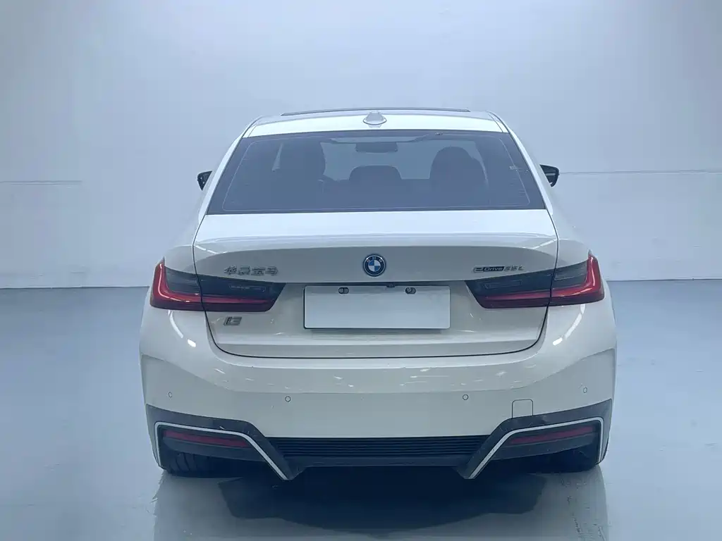 BMW i3 — миниатюра 13