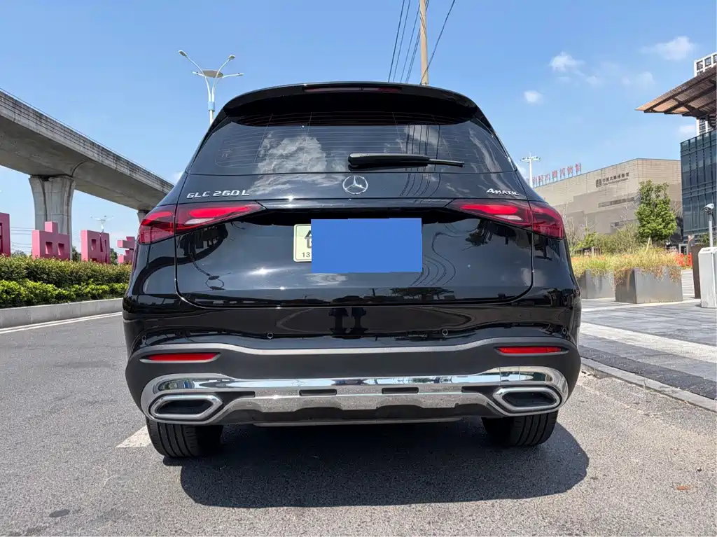 Mercedes-Benz GLC 2024 GLC 260 L 4MATIC 5 мест