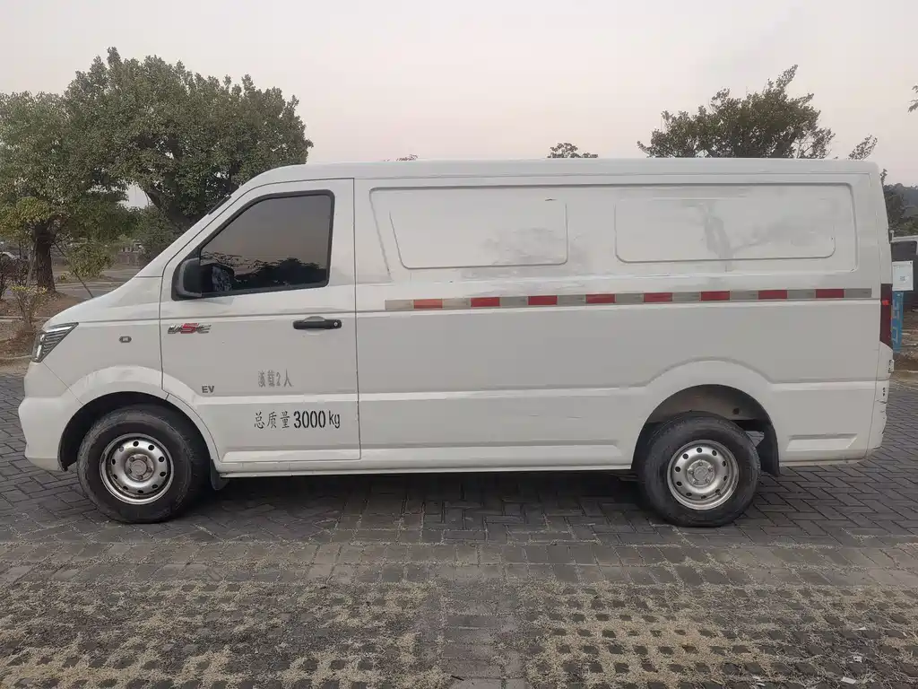 DONGFENG YUFENG EM26