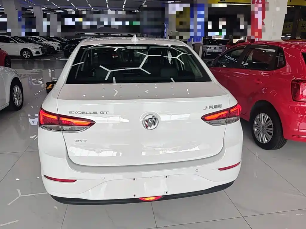 Buick Excelle — миниатюра 6