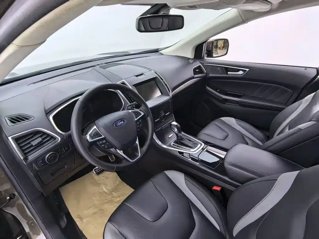 Ford Edge — миниатюра 17