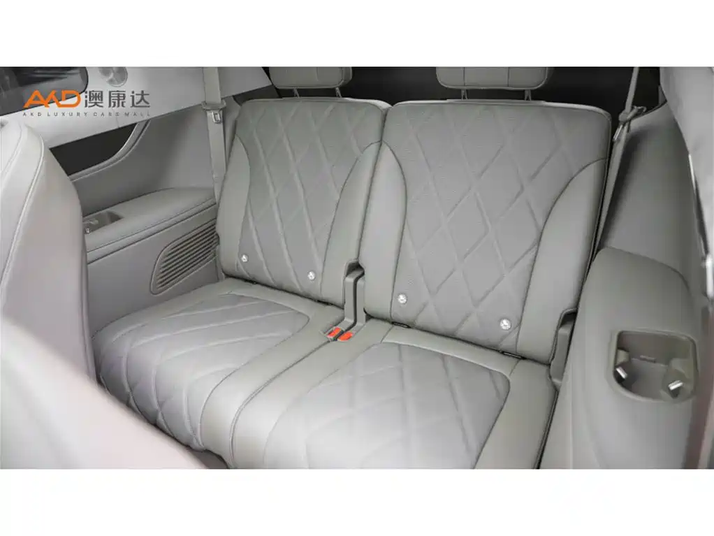 AITO ASK THE WORLD M9