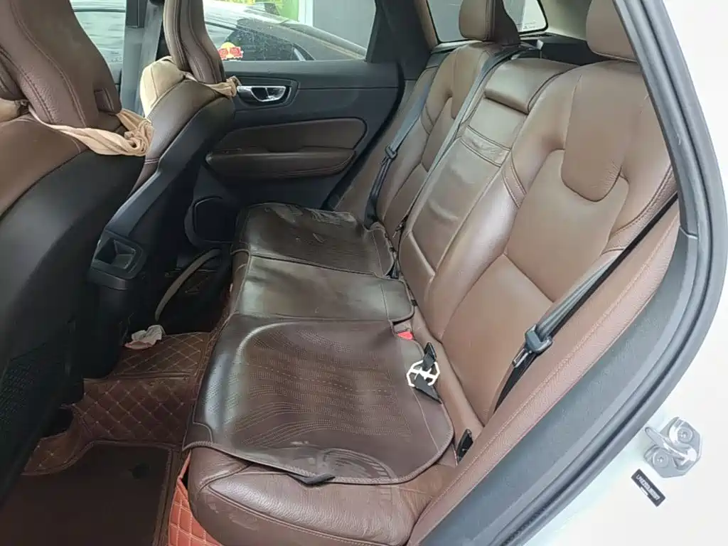 Volvo XC60 — миниатюра 17