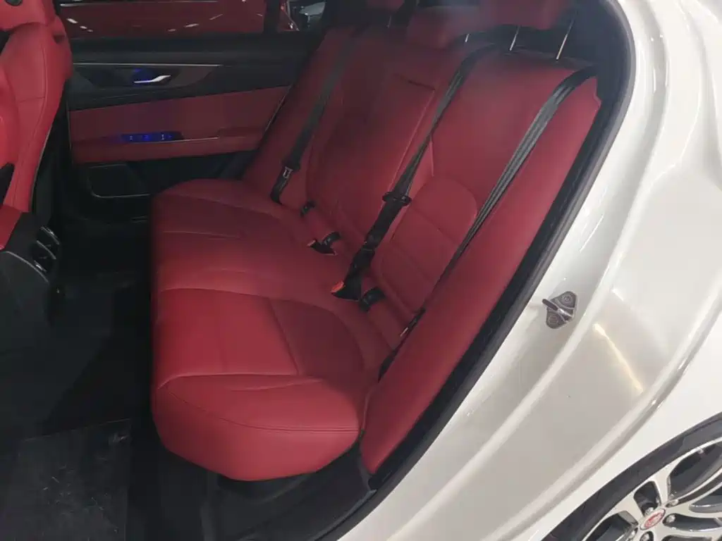 Jaguar XEL — миниатюра 17