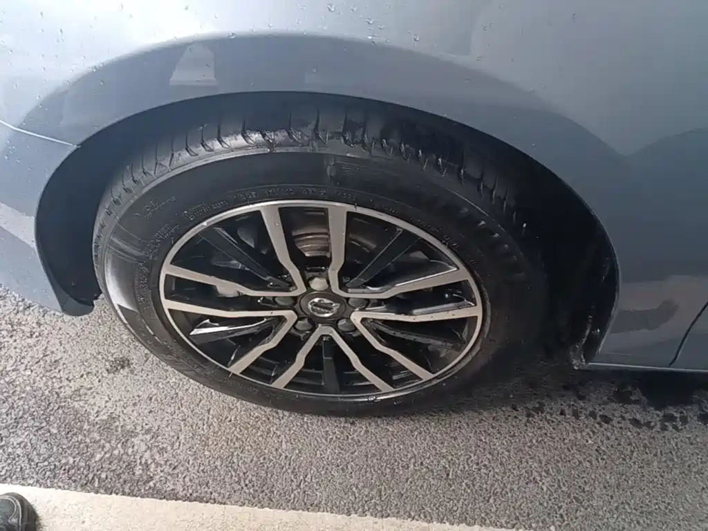 Volvo V40 — миниатюра 23