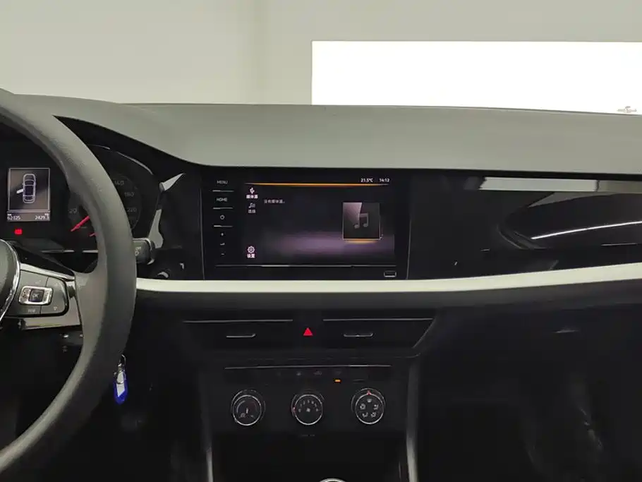 Volkswagen Lavida — миниатюра 13