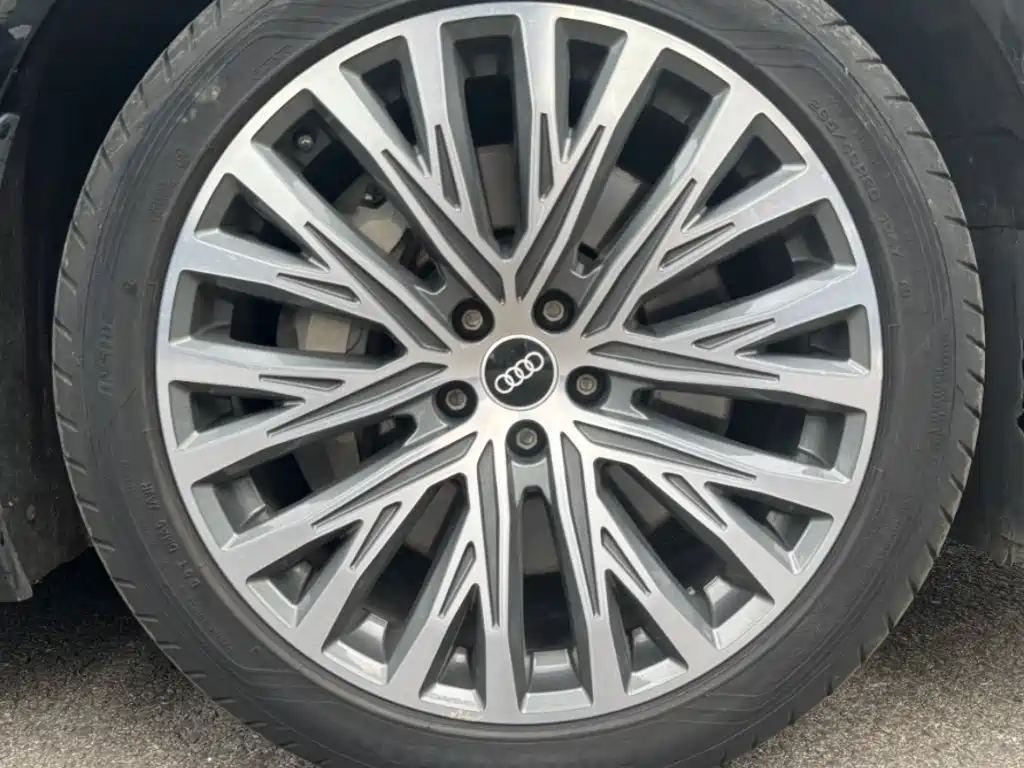 Audi A8 — миниатюра 22
