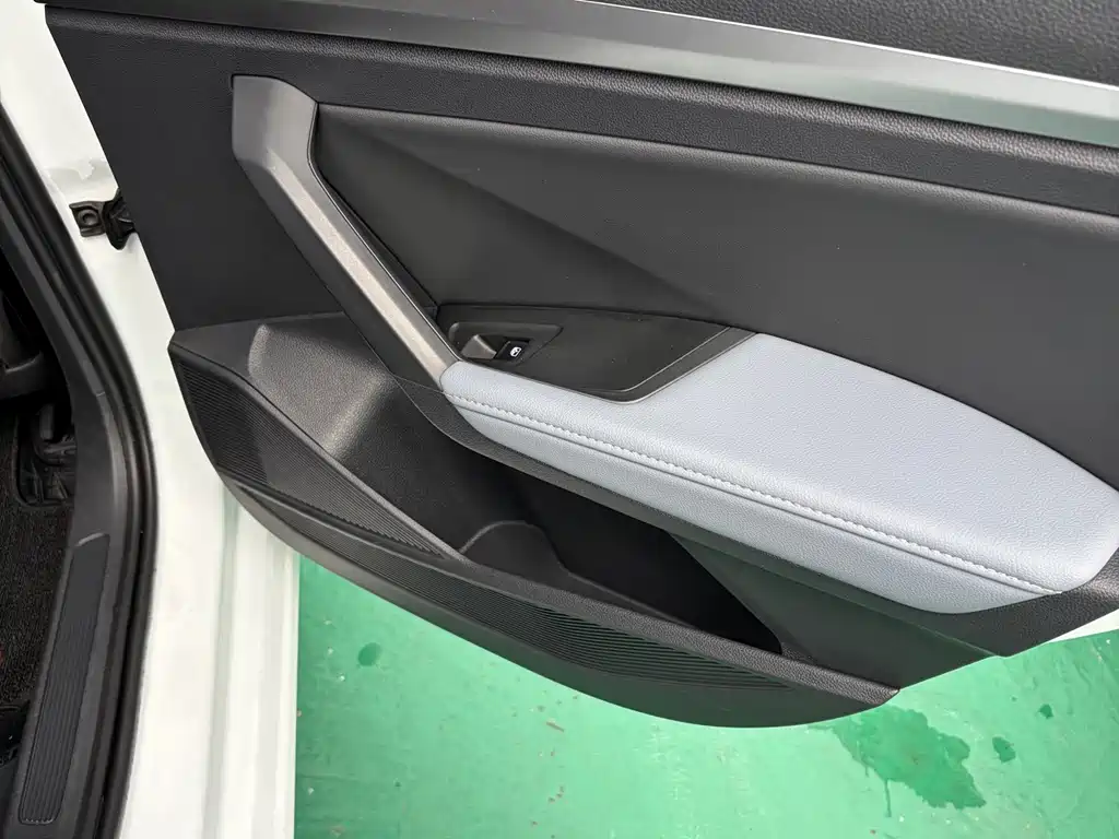 Volkswagen Lavida — миниатюра 16