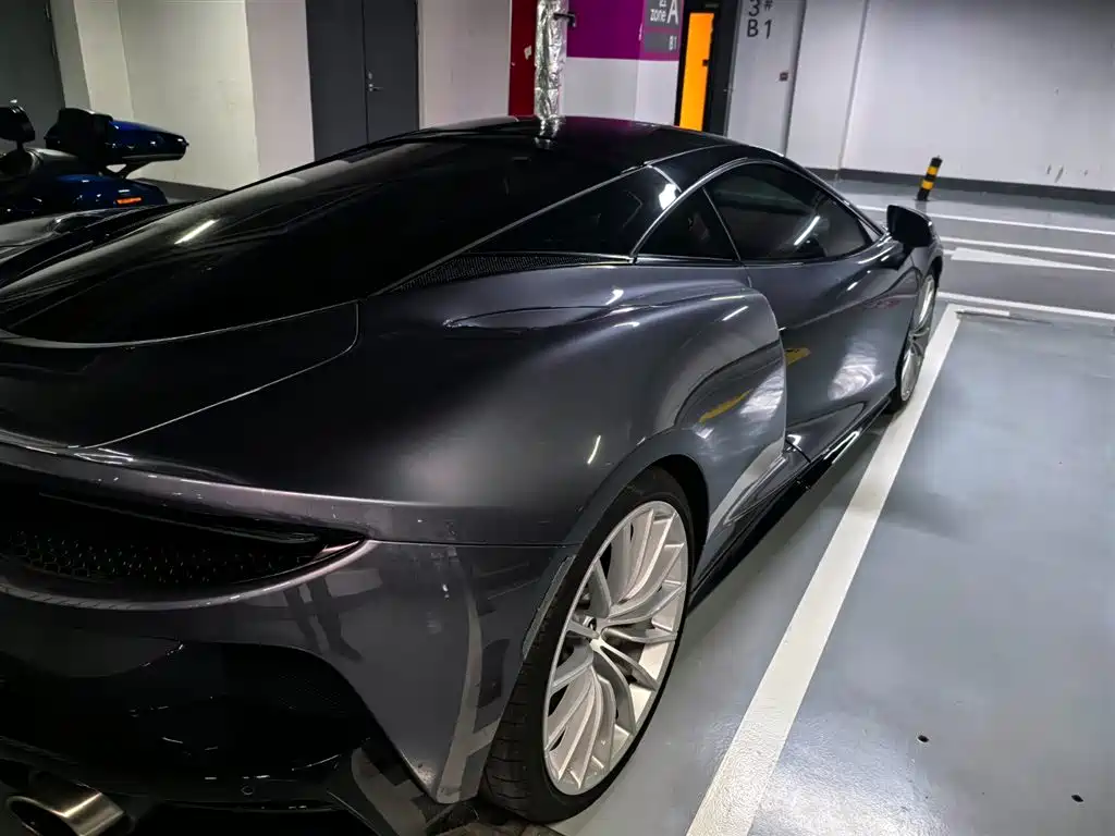 McLaren GT 2023 4.0T
