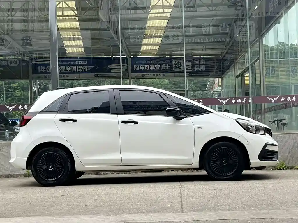 Honda Fit — миниатюра 7