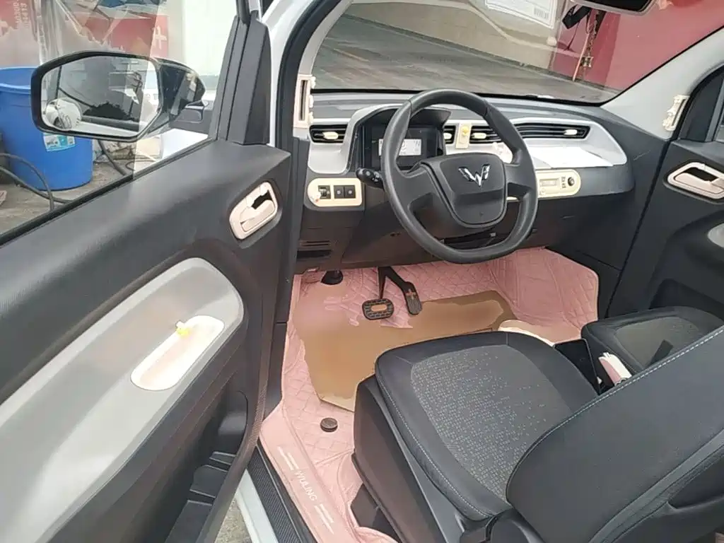Wuling MINIEV — миниатюра 16
