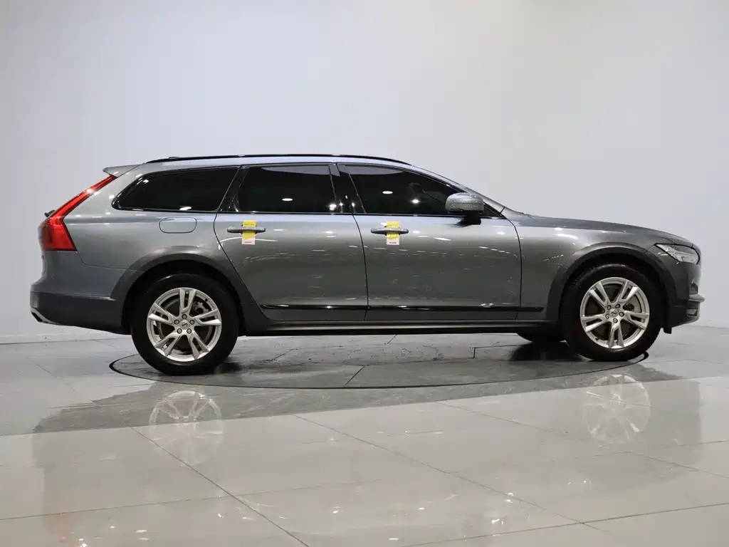 Volvo V90 2017 Cross Country T5 AWD