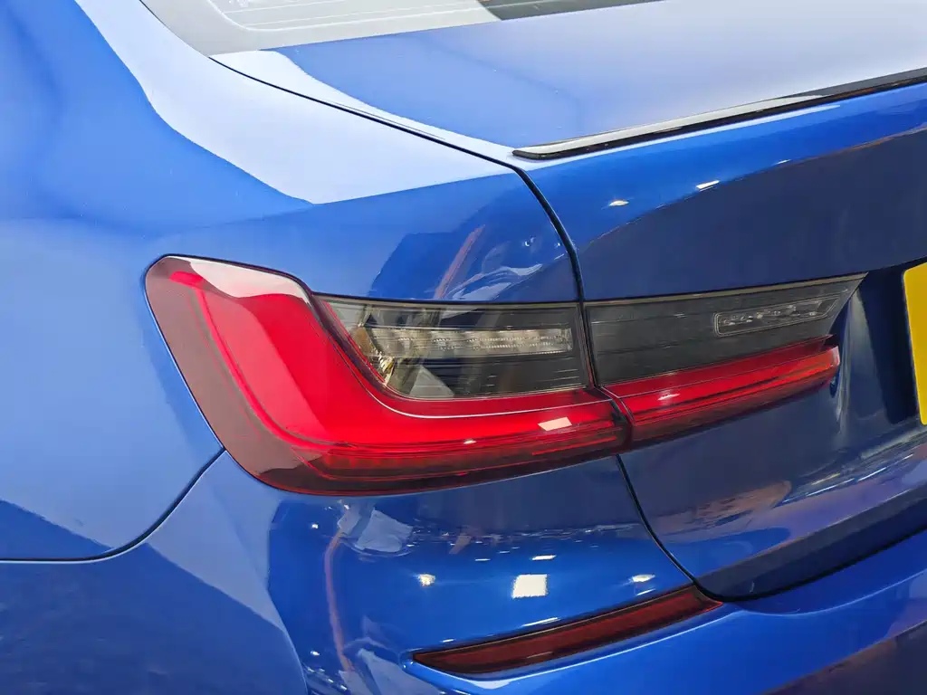 BMW 3 Series — миниатюра 7