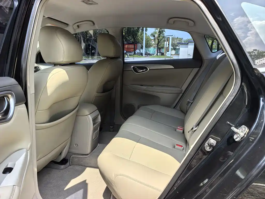 Nissan Sylphy — миниатюра 6