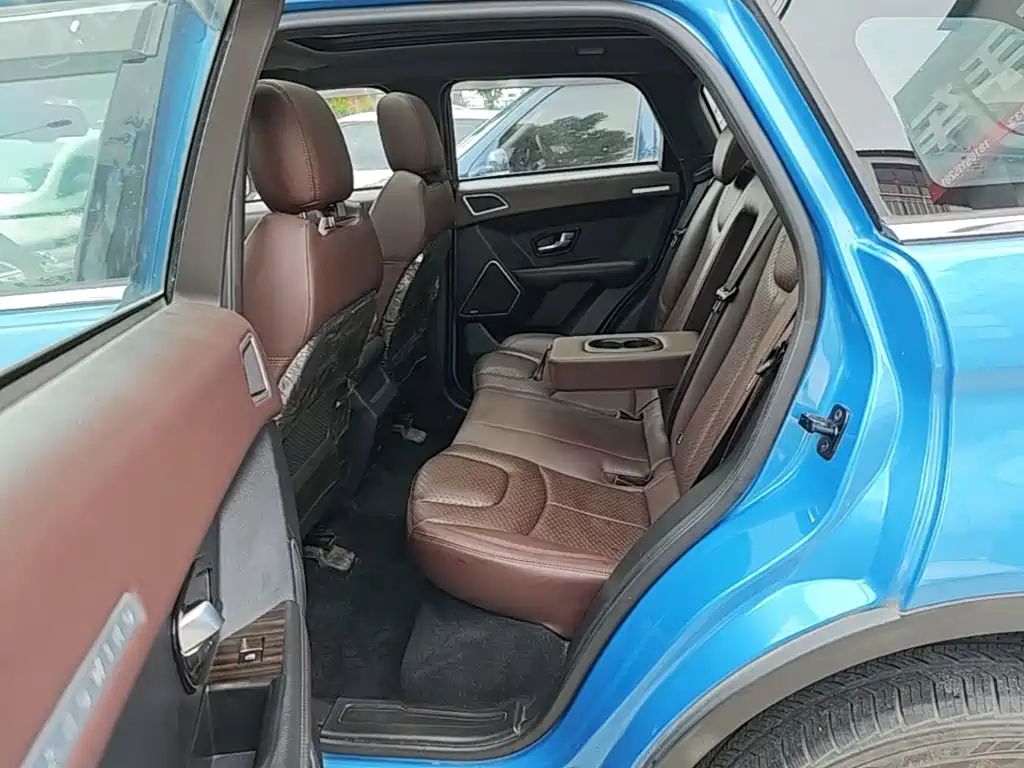 Landwind Landwind X7 — миниатюра 17