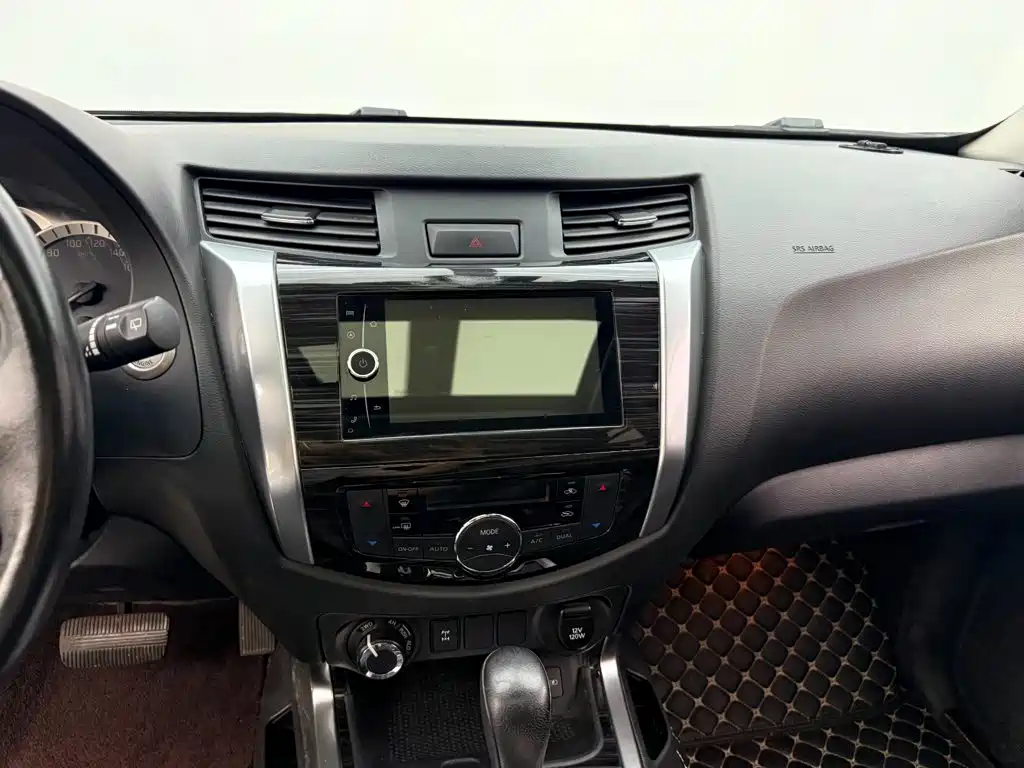 Nissan Terra — миниатюра 13