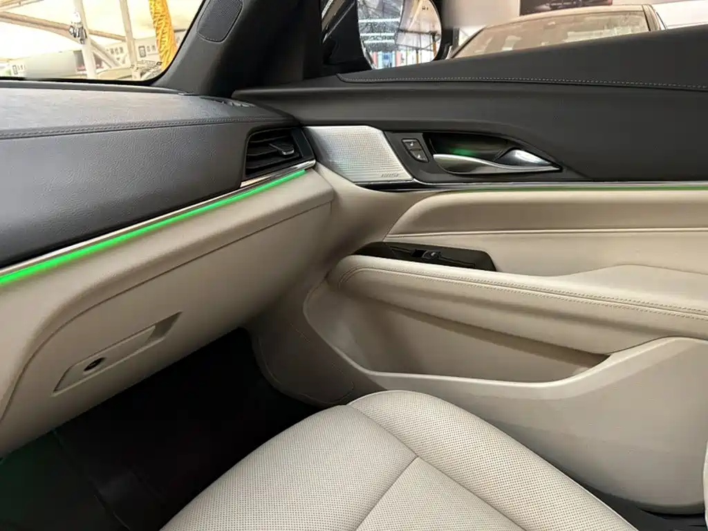 Cadillac CT4 — миниатюра 6