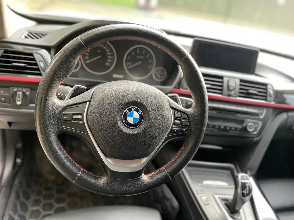 BMW 3 Series — миниатюра 7
