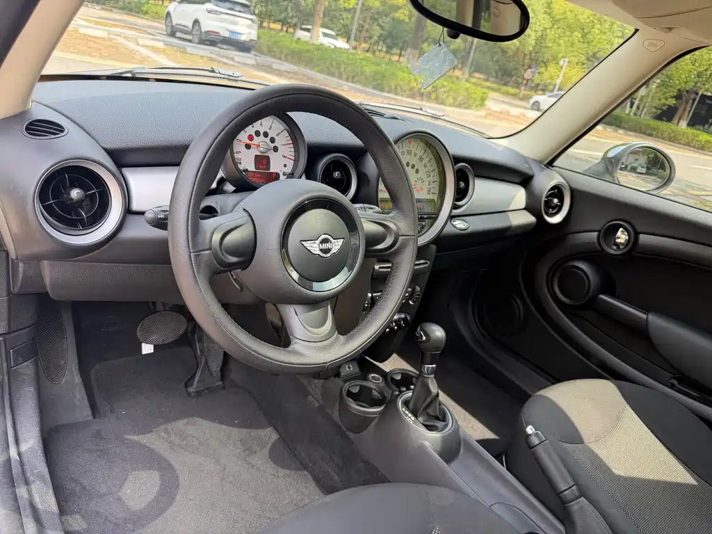 MINI Mini Clubman — миниатюра 14