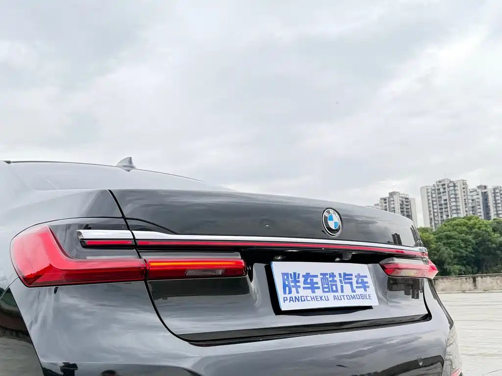 BMW 7 Series 7 2019 740Li Lead Luxury