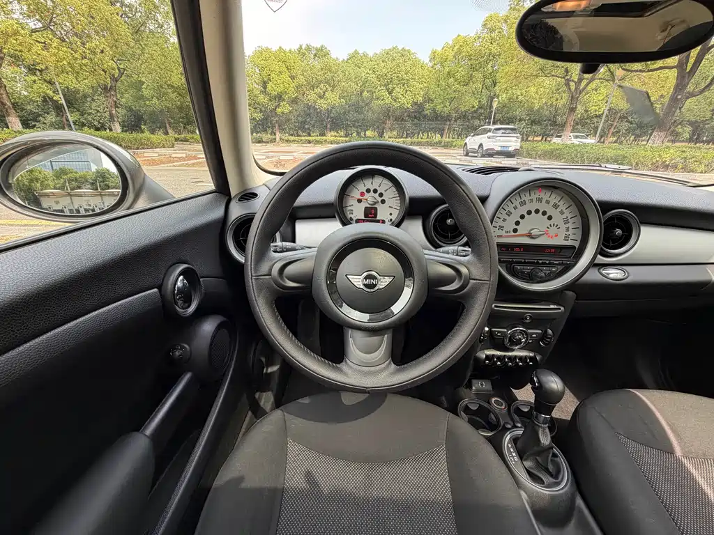 MINI Mini Clubman — миниатюра 21