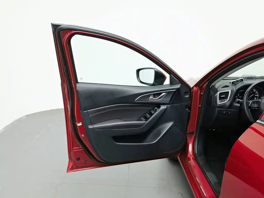 Mazda 3 Axela — миниатюра 8