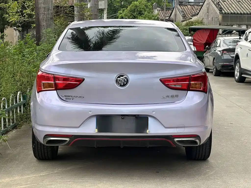 Buick Verano — миниатюра 9