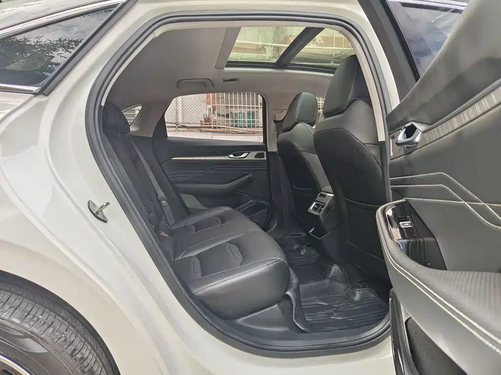 GEELY AUTOMOBILE XINGRUI