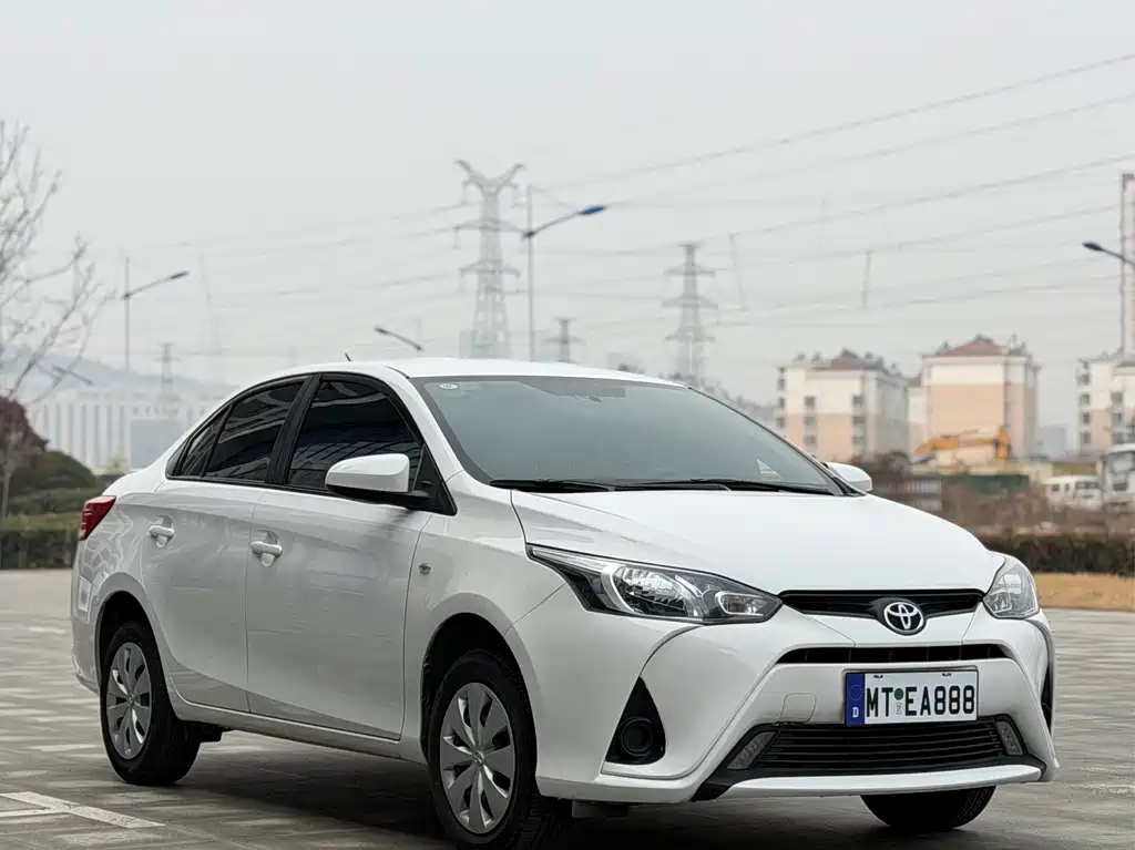 TOYOTA YARIS L TO ENJOY