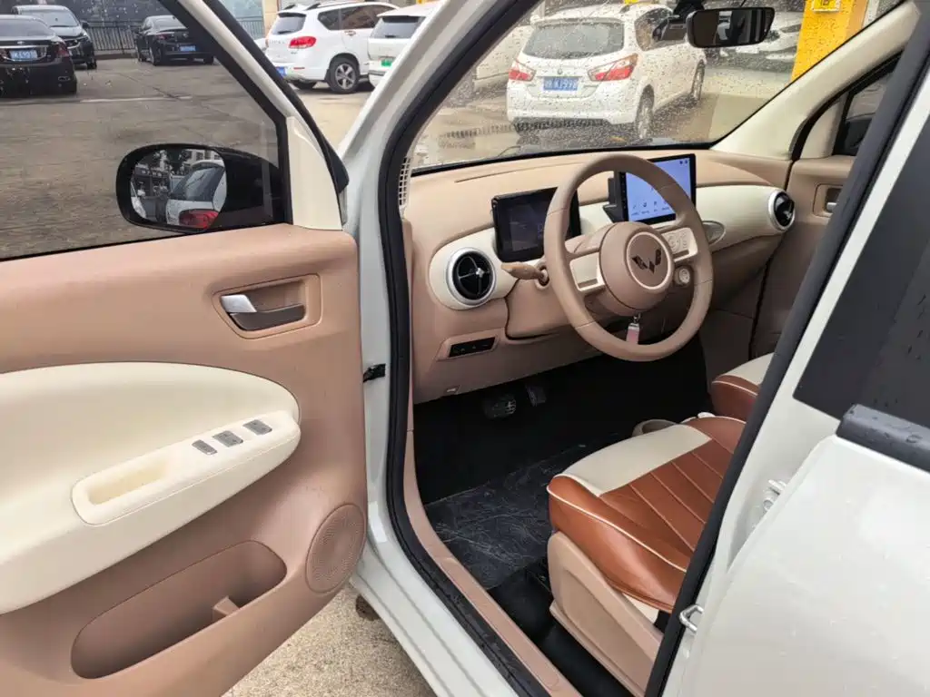 Wuling MINIEV — миниатюра 16