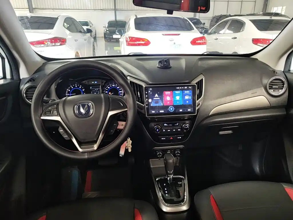 Changan CS15 — миниатюра 10